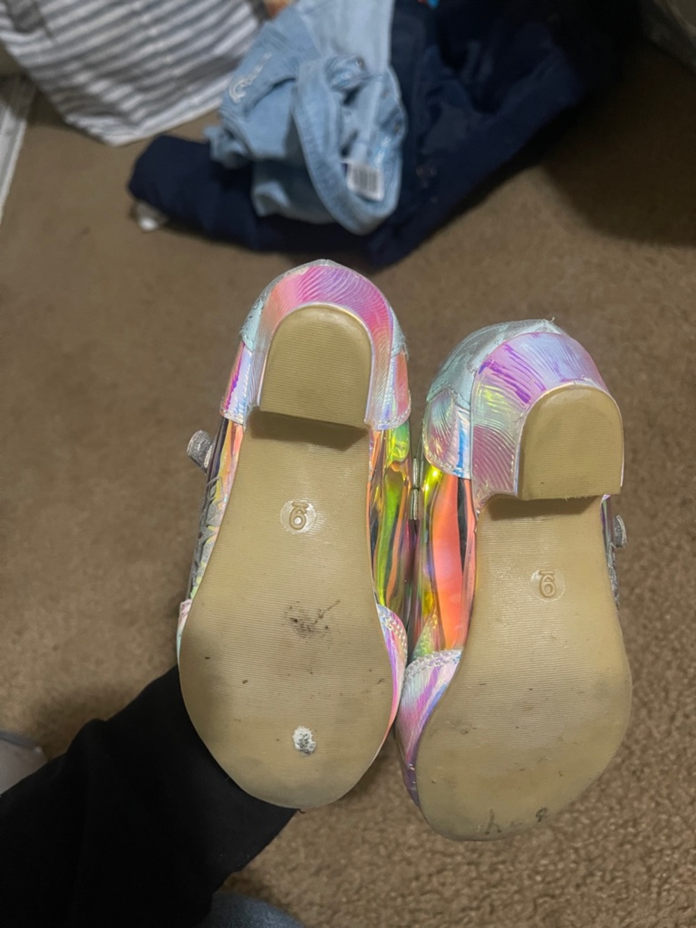 Holographic Silver Frozen Disney Shoes - Picture 5 of 5